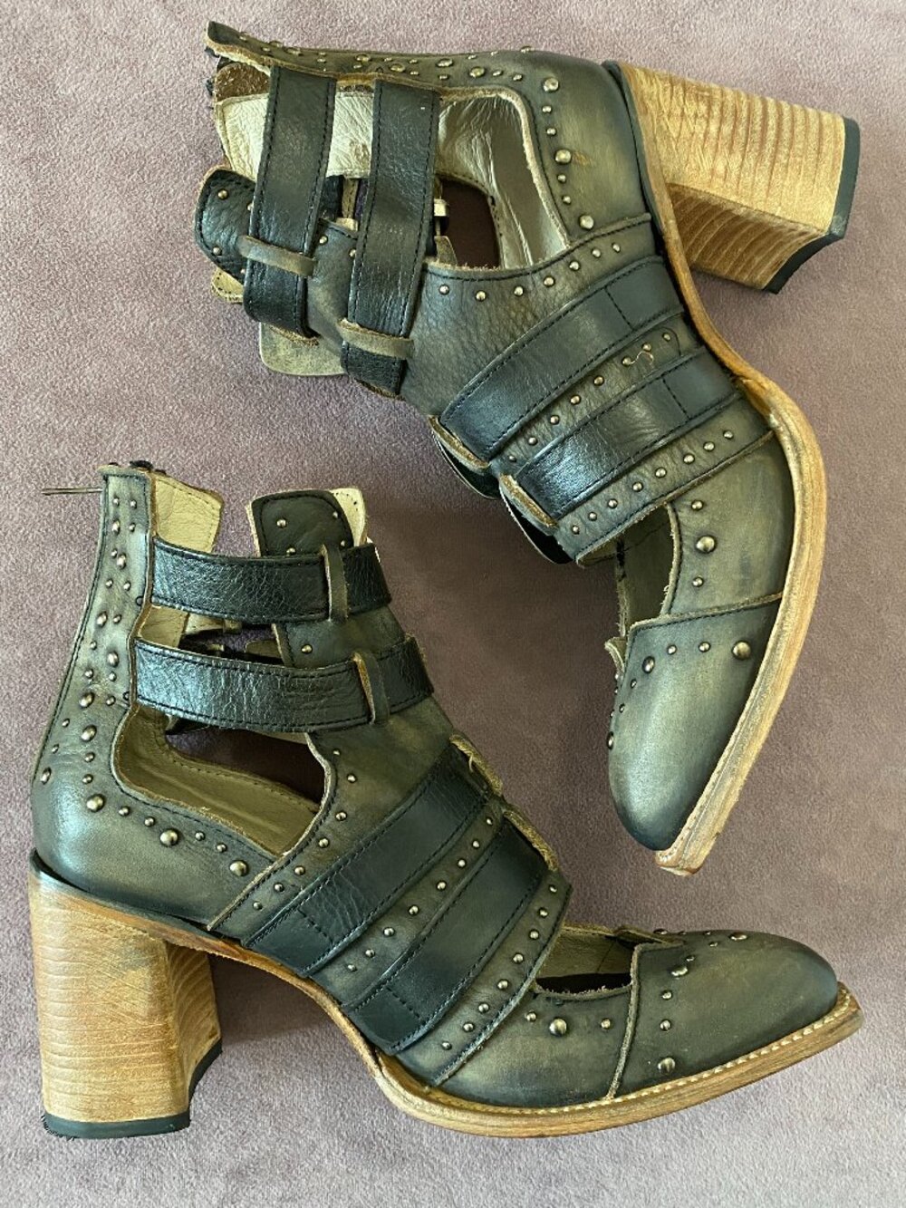 Freebird Judge Black (Gray) Distressed Ankle Bootie - Size 9 (Runs small) - Picture 3 of 9